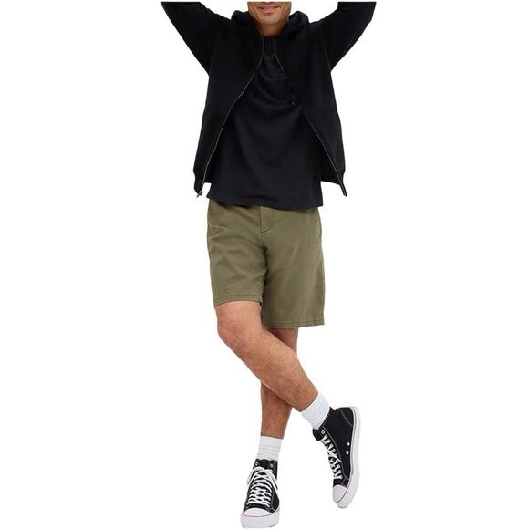 NWT Gap Men’s 10” Essential Khaki Shorts Olive Green Size 34 - Picture 1 of 8